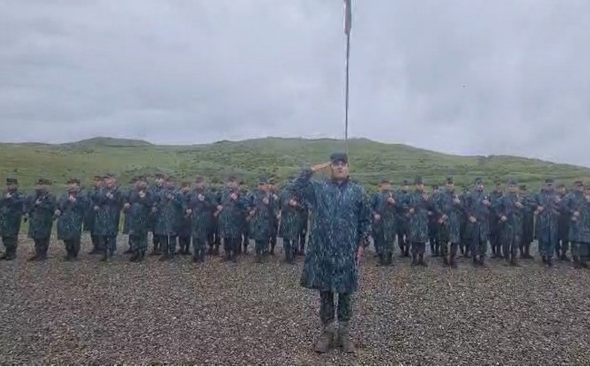 Qazaxin dord kendinin azad edilmesi Prezidente meruze olunub, Azerbaycan bayragi ucaldilib