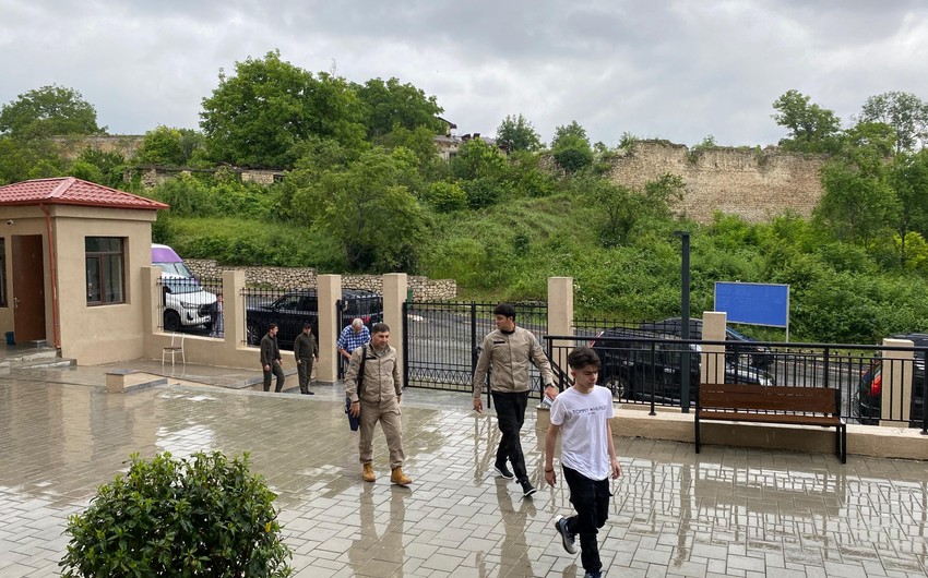 Bakidan yola salinan novbeti koc karvani Susaya catib - YENILENIB