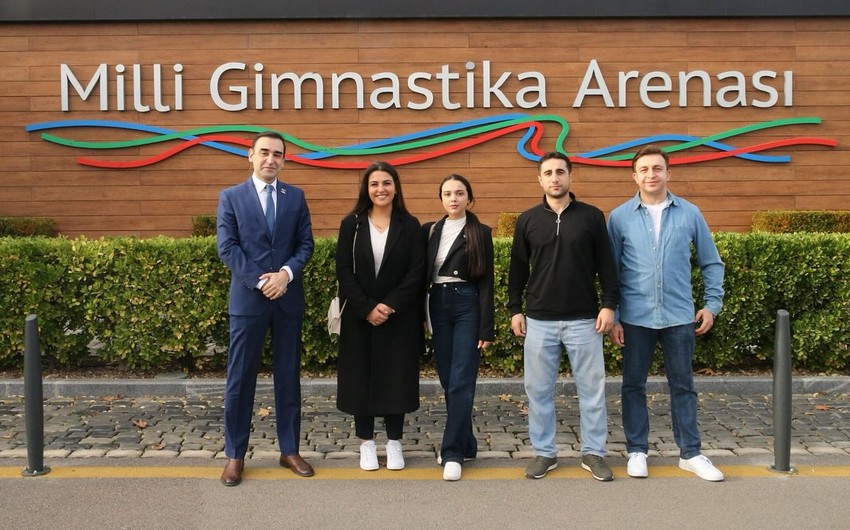 Turkiyeli Olimpiya mukafatcisi Milli Gimnastika Arenasinin qonagi olub