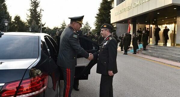 Azerbaycan ve Turkiye generallari gorusdu