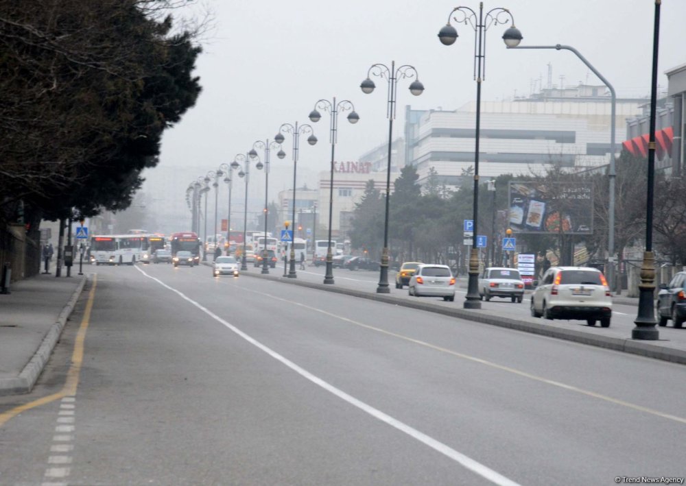 Ambulanslarin avtobus zolaqlarina daxil olmasi ile bagli raziliq elde edilib - RESMI