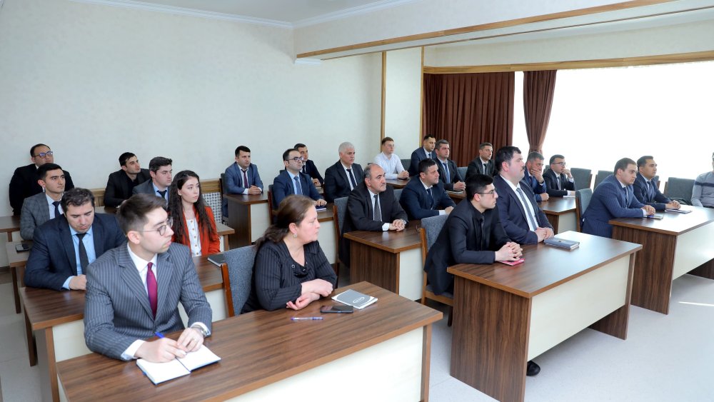 Naxcivanda muhasibler ucun uzunmuddetli telimlere start verildi - FOTO 