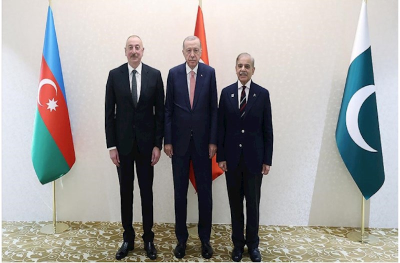 Azerbaycan, Turkiye ve Pakistan liderlerinin Lacinda ucterefli Zirve gorusu kecirilir - CANLI