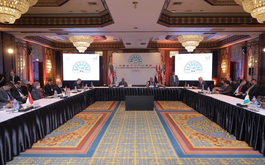 Azerbaycan D-8 teskilatinin turizm nazirlerinin iclasinda temsil olunub