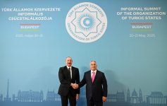 Prezident Ilham Eliyev Budapestde Turk Dovletleri Teskilatinin Dovlet Bascilari Surasinin qeyri-resmi iclasinda istirak edir