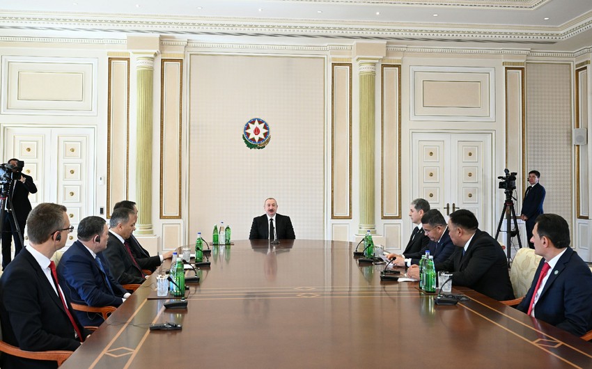 Ilham Eliyev TDT-nin daxili isler nazirlerinin ikinci gorusunun istirakcilarindan ibaret numayende heyetini qebul edib