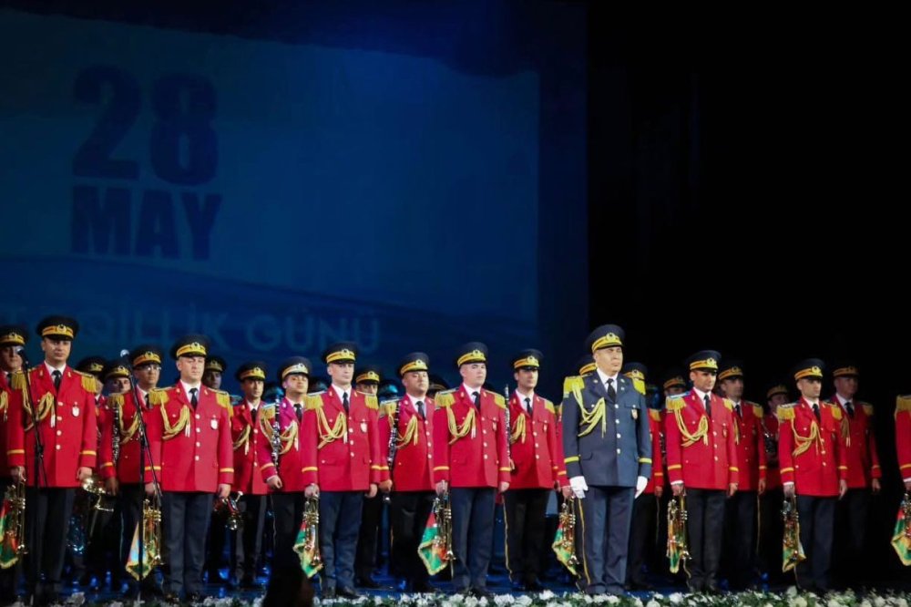 28 May Musteqillik gunune hesr olunmus konsert kecirilib.
