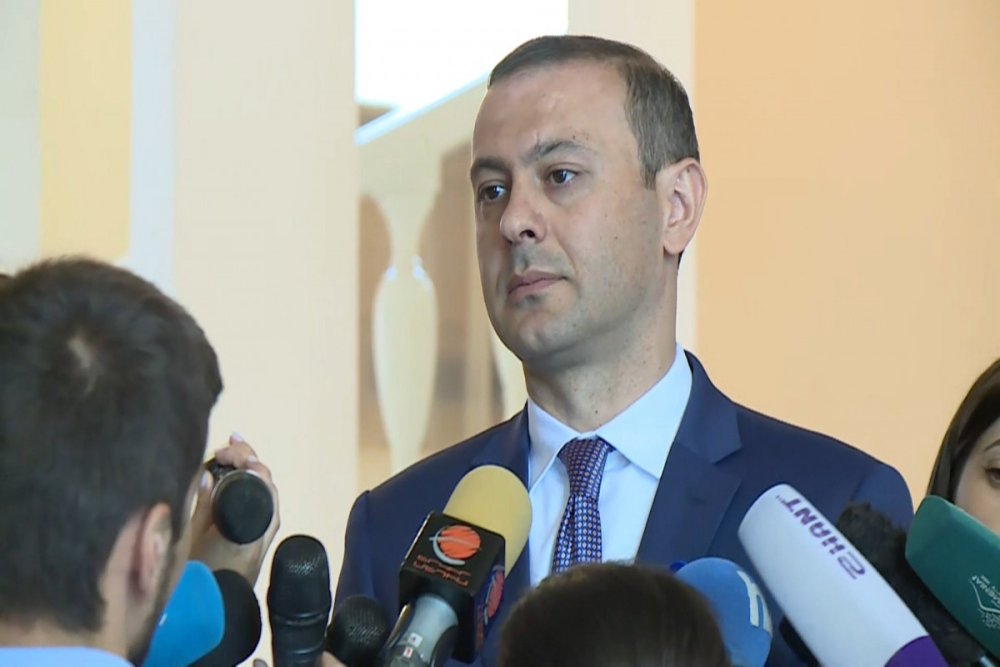 Armen Qriqoryan: Azerbaycanla sulh muqavilesinin imzalanmasinda irelileyis yoxdur