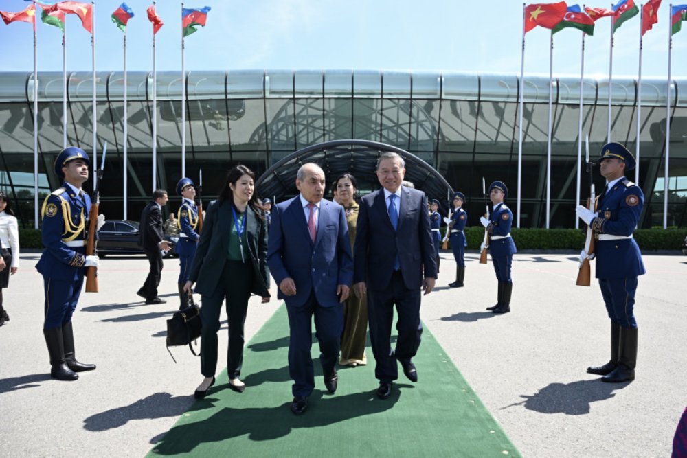 Vyetnam Kommunist Partiyasi Merkezi Komitesinin Bas katibinin Azerbaycana seferi basa catib