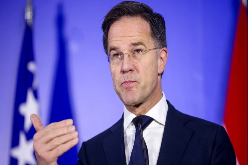 Rutte: PKK-nin ozunu legv etmesi ehemiyyetli hadisedir
