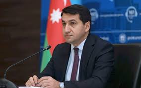 Hikmet Haciyev Baki-Agdam qatari ile bagli paylasim edib - VIDEO