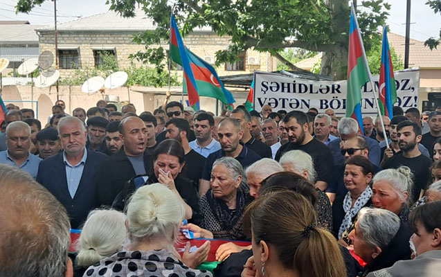 Itkin sehidimiz defn olundu - FOTO