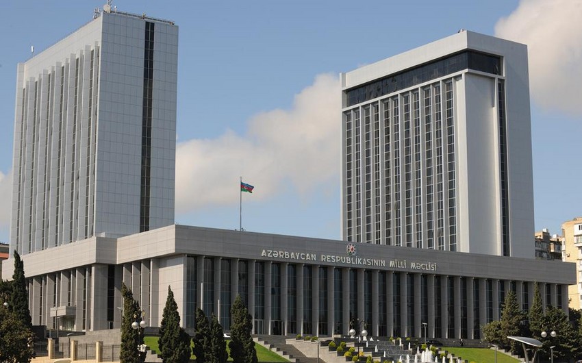 Milli Meclis Ali Bas Komandan Ilham Eliyevi tebrik edib