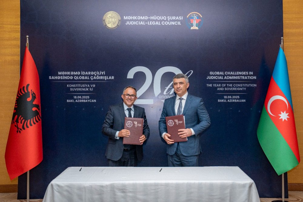 Azerbaycan Mehkeme-Huquq Surasi ile Albaniyanin Ali Mehkeme Surasi arasinda Anlasma Memorandumu imzalanib