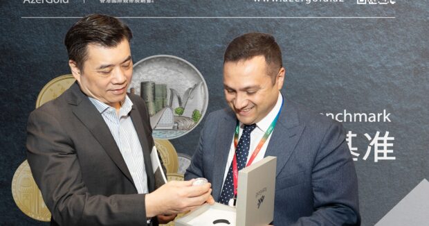 “AzerGold” QSC-nin sikkeleri Honkonq Beynelxalq Numizmatika Sergisinde teqdim olunub – FOTOLAR 