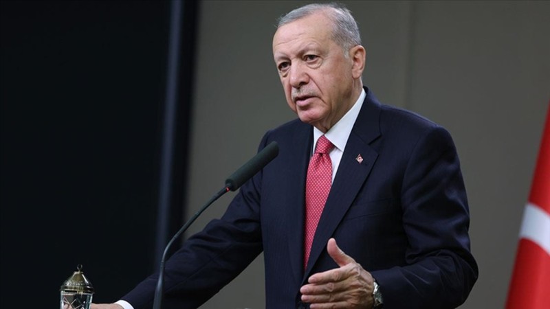 Erdogan “Baki Enerji Heftesi”nin istirakcilarina muraciet edib