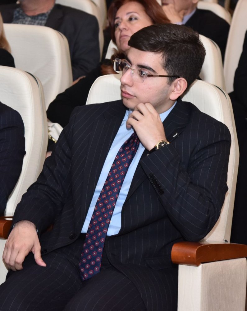 Muasir Siyasi Tariximizin Qurtulus Missiyasi