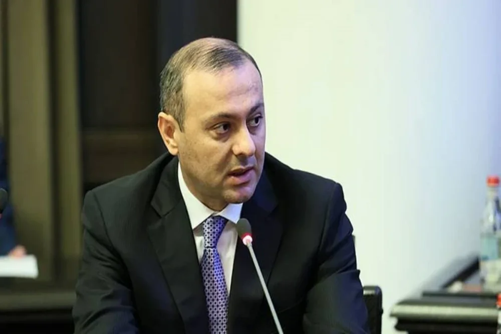 Ermenistan TS katibi Azerbaycanla delimitasiya prosesinin son veziyyetinden danisib