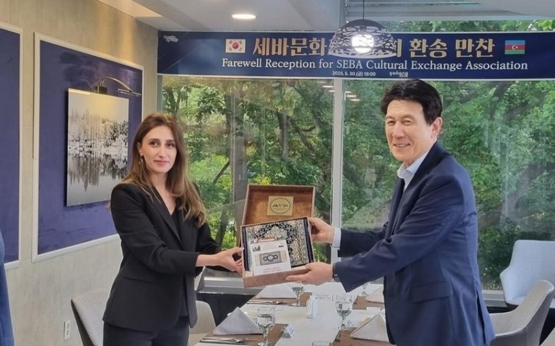 Taekvondo Federasiyasinin resmisi Koreya Respublikasina sefer edib
