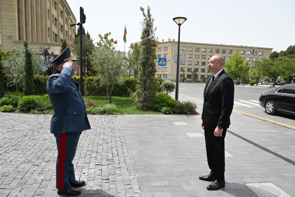 Prezident Ilham Eliyev Dovlet Gomruk Komitesinin yeni inzibati binasinin acilisinda istirak edib