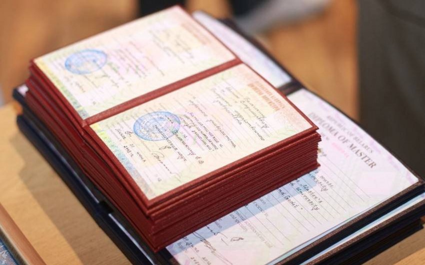 Oten ay xaricde tehsil almis 46 neferin diplomu taninmayib