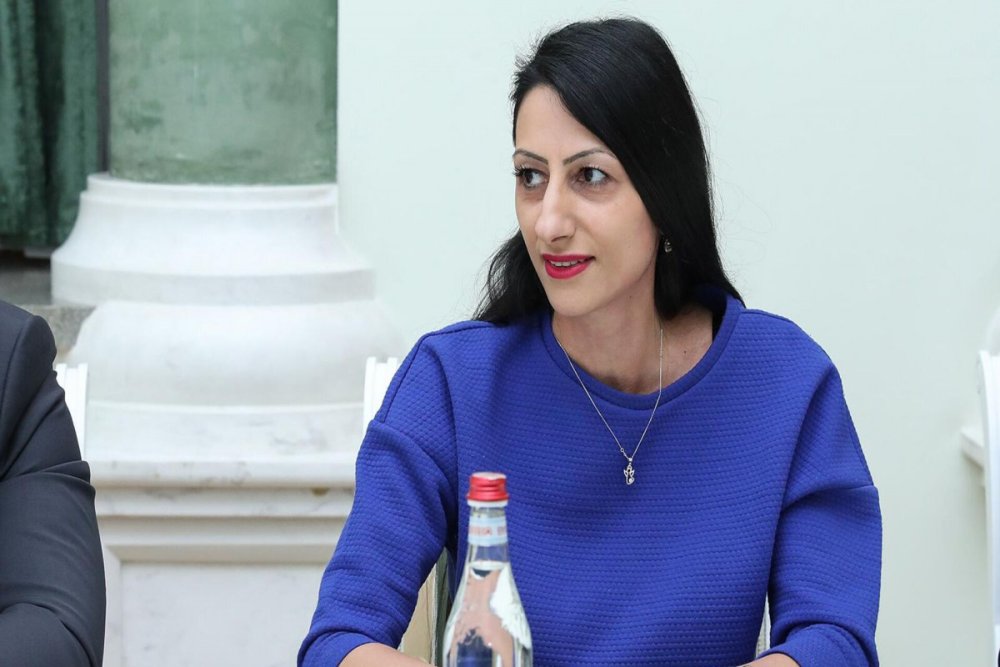Ombudsman: Ermenistanda saglamliginda ciddi problemleri olanlar herbi xidmete gonderilir