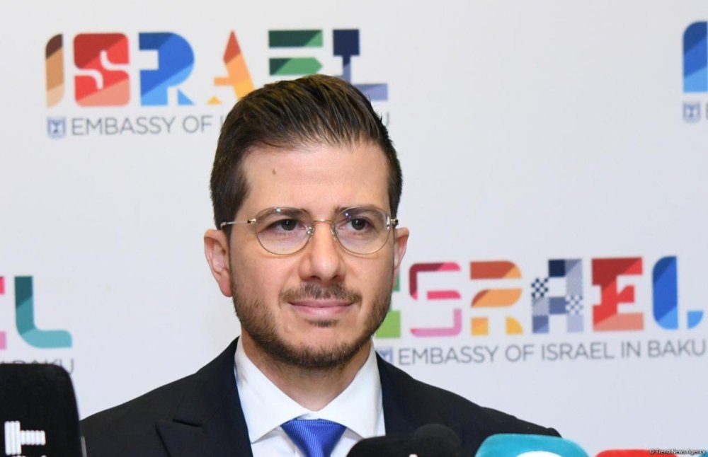 Susani ziyaret etmis ilk Israil sefiri olmaq menim ucun boyuk serefdir - Corc Dik
