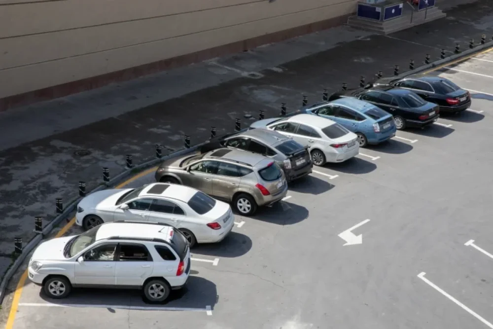 Baki Demiryol Vagzalinda parklanma sahesinin fealiyyeti muveqqeti dayandirilir