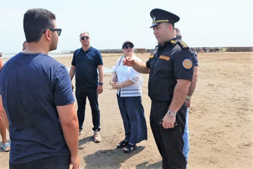 FHN yaninda Ictimai suranin uzvleri cimerliklerde monitorinqler kecirib