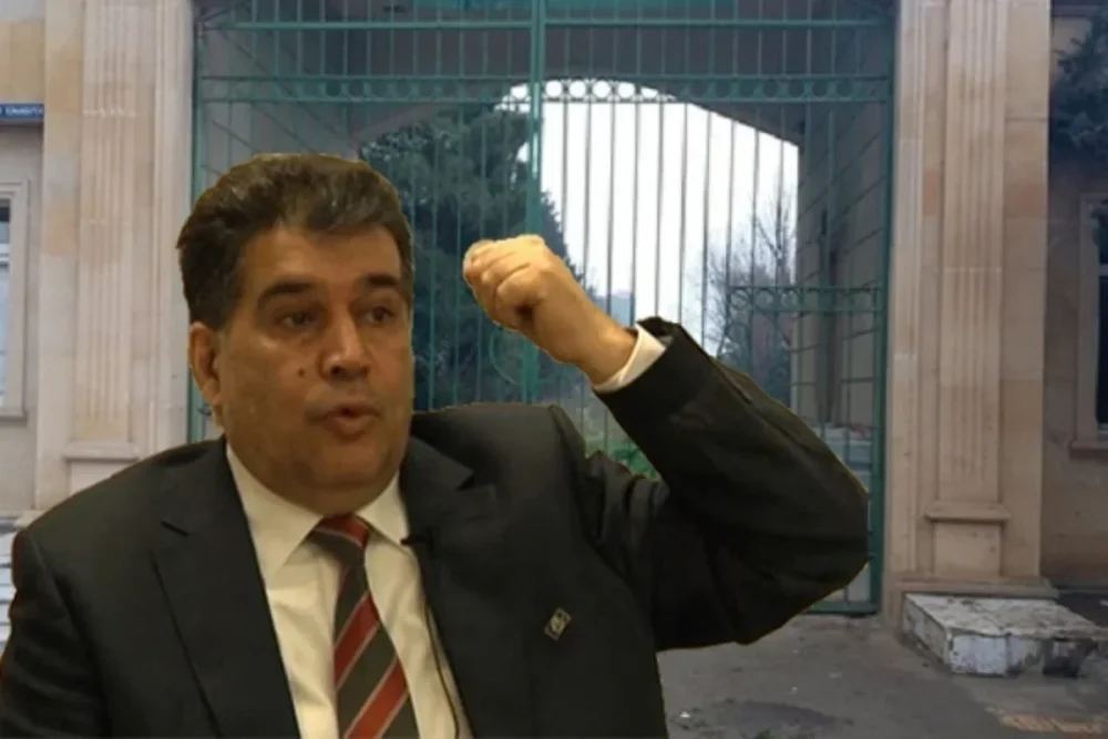 Elsad Abdullayevin mehkemesi baslayib