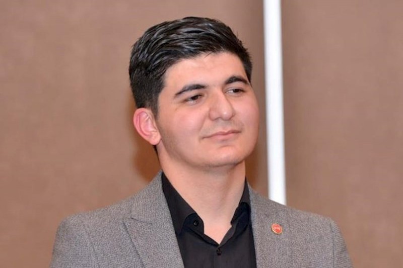 Ehmed Memmedlinin mehkemesi baslayib