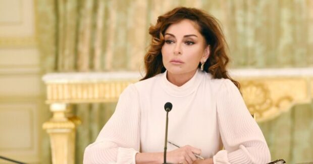 Mehriban Eliyeva: Milli ziyaliliq ve humanizmin simvolu – Tenzile Rustemxanli yazir