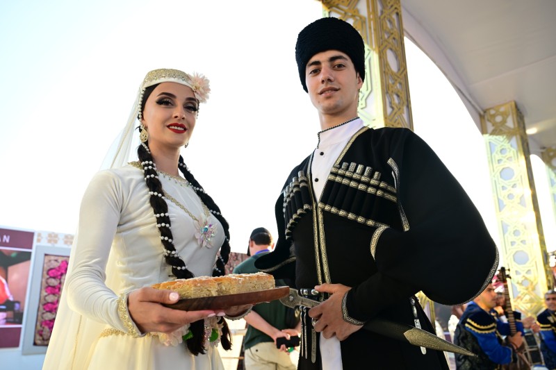 Azerbaycanin milli irsi Turkmenistanda boyuk maraqla qarsilandi