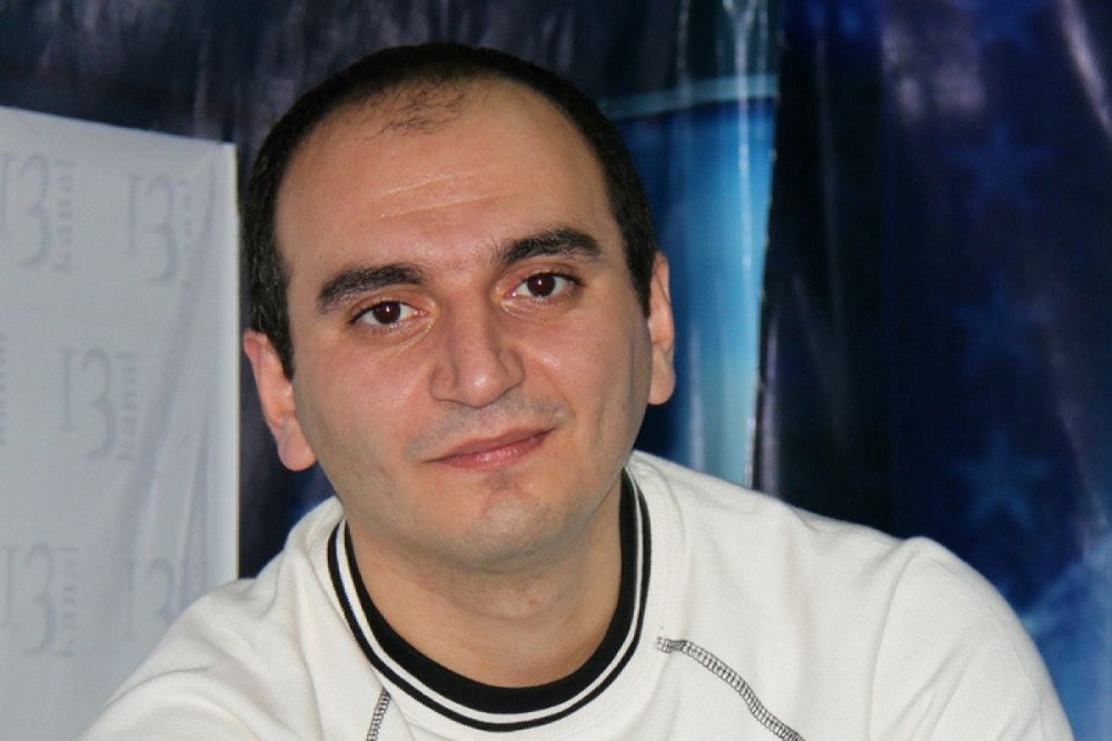 Mehkeme Eziz Orucovla bagli qerar verib