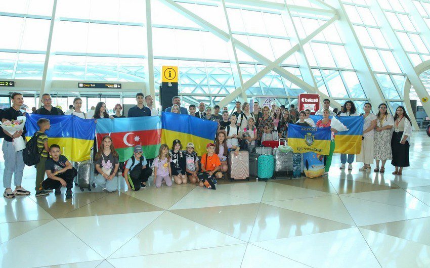 Ukraynadan daha 30 usaq Azerbaycana getirildi