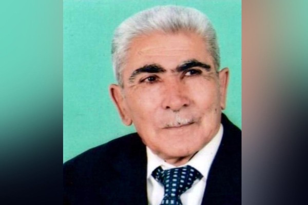 Taninmis dilci alim vefat etdi