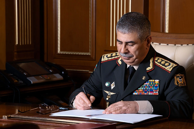 Zakir Hesenov Pakistana bassagligi verib