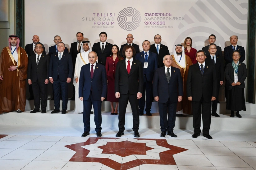 Tbiliside V Ipek Yolu Forumu baslayib, Eli Esedov acilis merasiminde istirak edir
