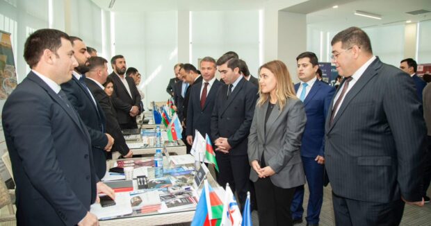 ASAN konullulerinin novbeti karyera sergisi kecirilib -FOTOLAR