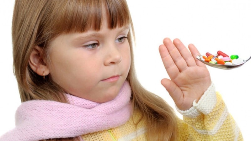 Usaqlara ozbasina antibiotik verilmesi cox ciddi risklidir -&nbsp;Infeksionist valideynlere SESLENDI