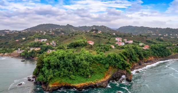 Turkiyenin Qara deniz sahilleri “National Geographic”in “BEST OF THE WORLD 2026” siyahisina DAXIL EDILDI  