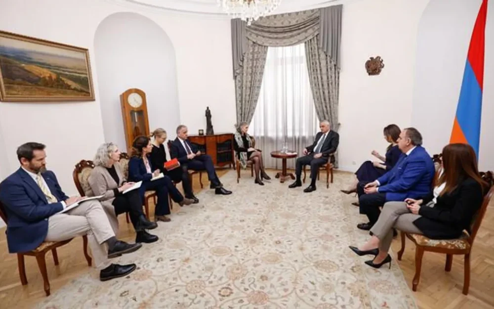 Ermenistan-Azerbaycan serhedinin demarkasiya meselesi muzakire edildi