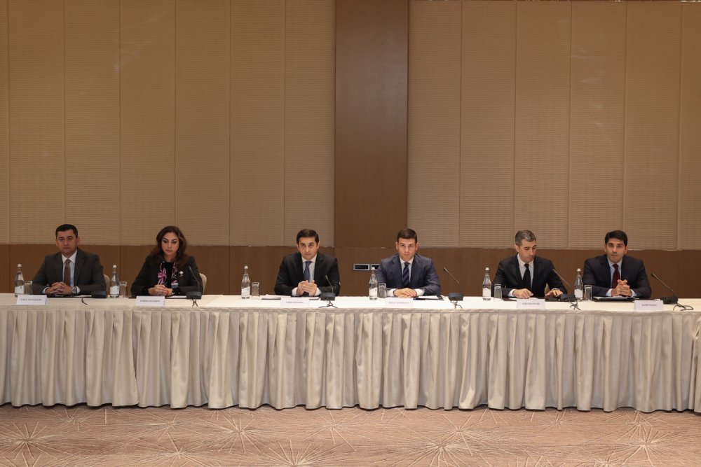 Edliyye Nazirliyi ve KOBIA sahibkarlarla gorus kecirib