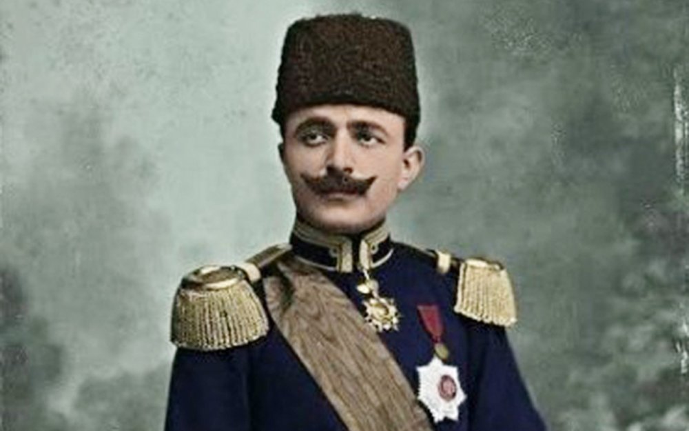 Xankendide kucelerden birine Enver Pasanin adi verildi