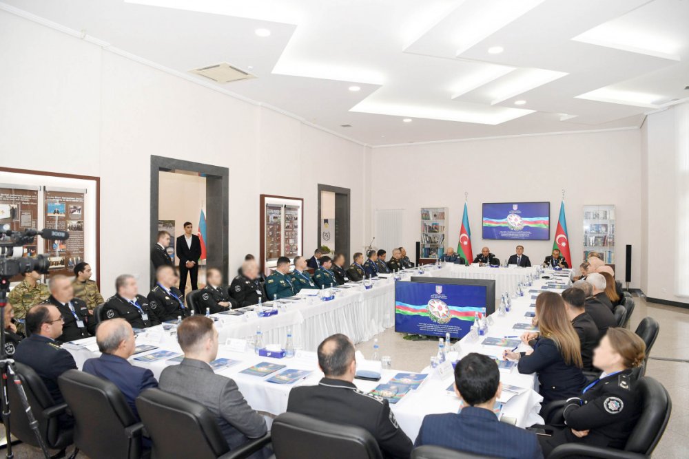 DTX Akademiyasinda &ldquo;Zefer Gunu&rdquo; ve &ldquo;Konstitusiya ve Suverenlik Ili&rdquo;ne hesr olunmus konfrans kecirilib