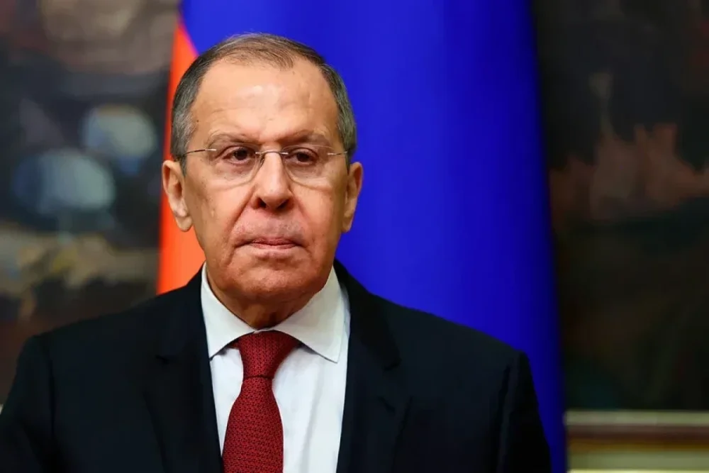 Lavrov Kremlde Putin-Tokayev gorusunde numayende heyetinde yer almayib