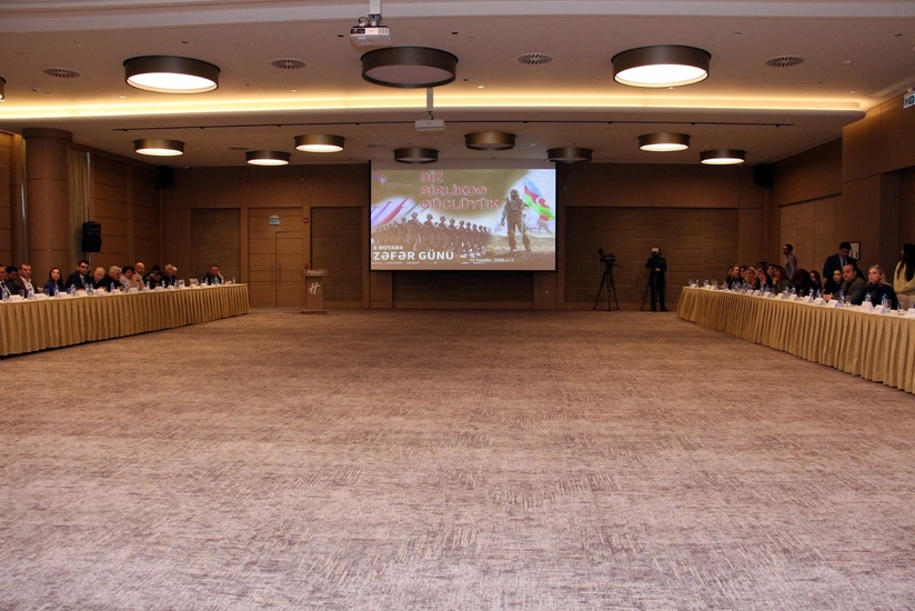 Bakida Azerbaycanin multikultural deyerleri muzakire olunub