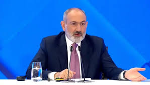 Pasinyan Azerbaycandan Ermenistana neft mehsullarinin tedarukunu alqislayib