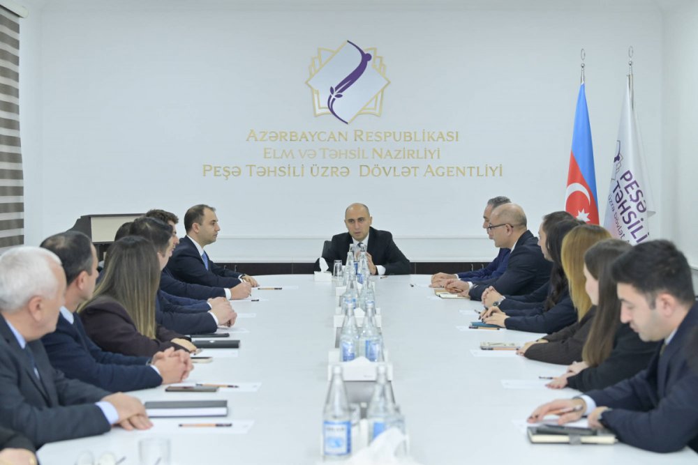 Pese Tehsili uzre Dovlet Agentliyinin yeni direktoru kollektive teqdim olunub