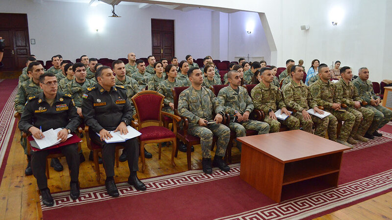 Azerbaycan Ordusunda psixoloqlar ucun telim proqrami kecirilir